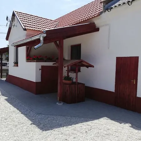 Szitakoto Vendeghaz Guest house Magyarszombatfa
